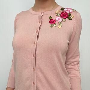 Cable gauge pink cardigan